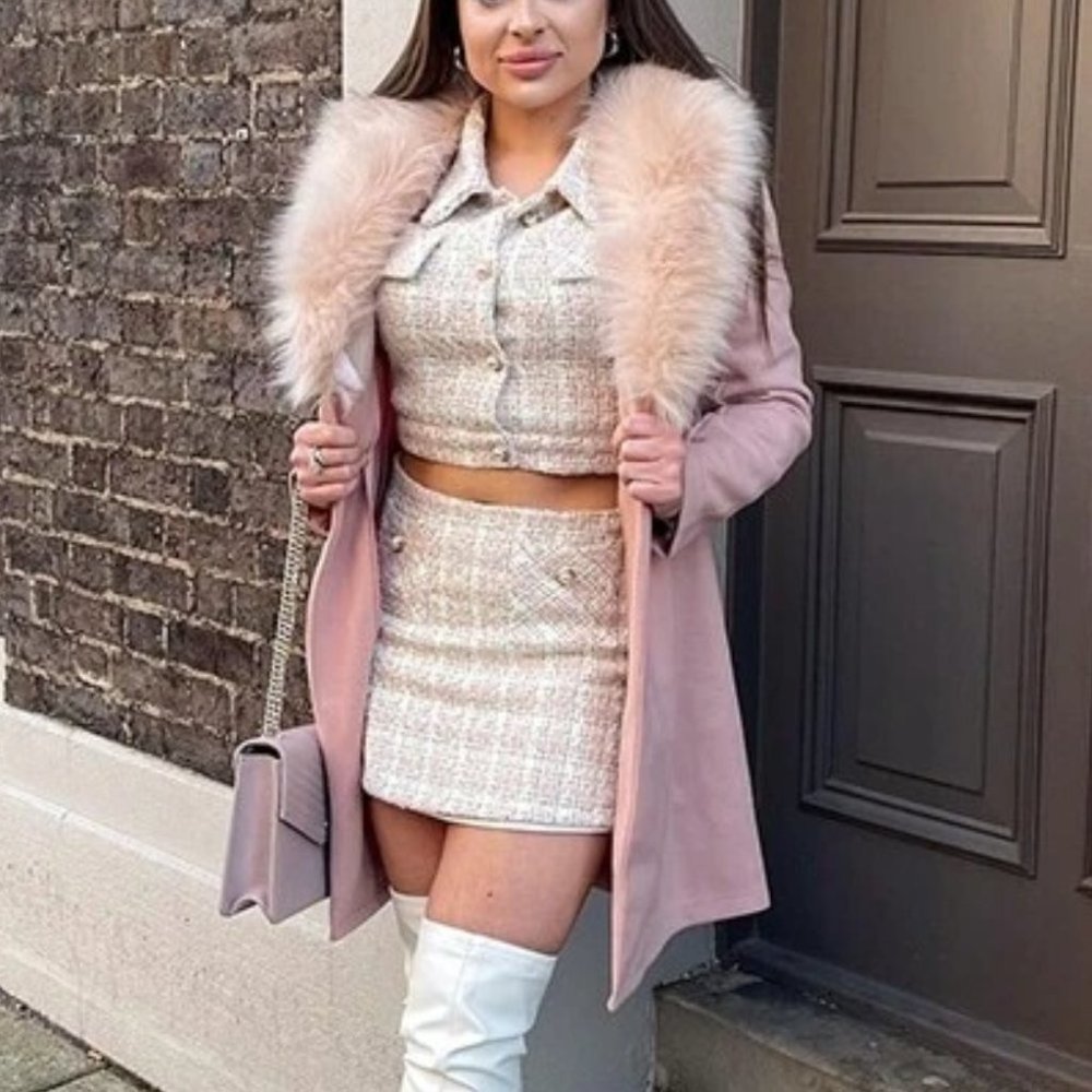 The Classic Fuax Fur Trimmed Trench Coat Pink - Picture 3 of 11